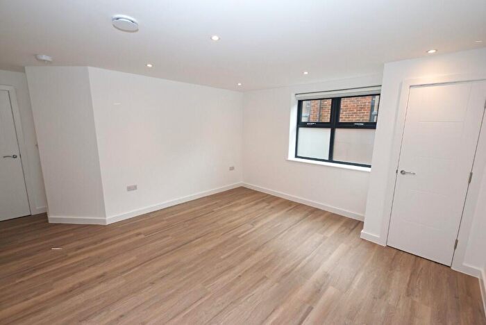 1 Bedroom Flat To Rent In Sheridan Terrace, Hove, East Sussex, BN3