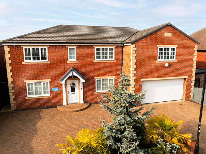 4 Bedroom Detached House For Sale In Reneville Road, Rotherham, S60