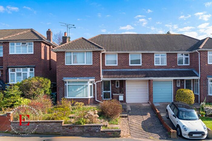 4 Bedroom Semi Detached House For Sale In Maidavale Crescent, Styvechale, CV3