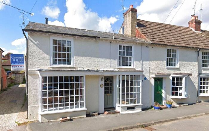 3 Bedroom End Of Terrace House For Sale In Hambledon, Hampshire, PO7