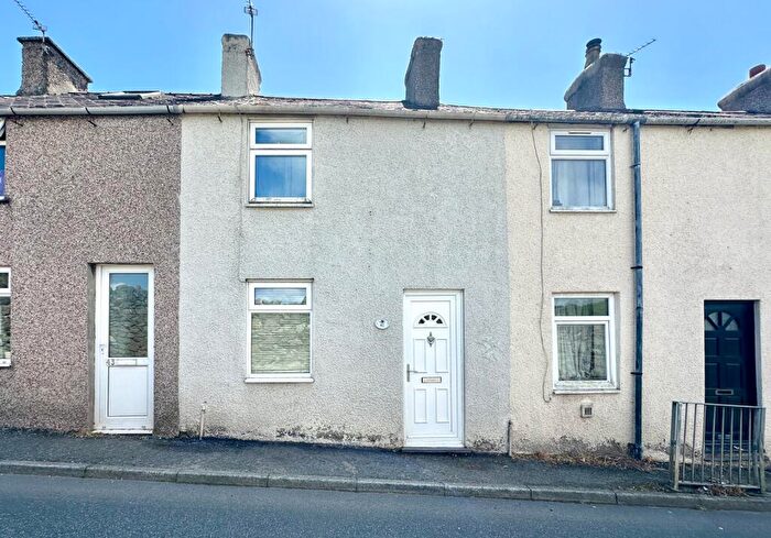 2 Bedroom Terraced House For Sale In Hendrewen Road, Bangor, Gwynedd, LL57