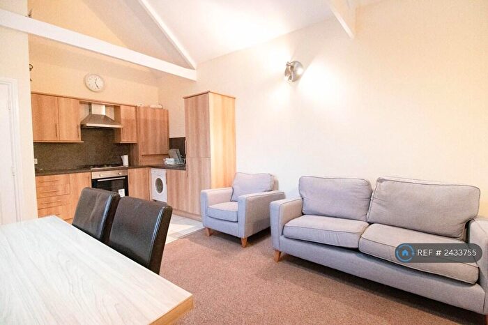2 Bedroom Semi-Detached House To Rent In The Oaks, Sunderland, SR2