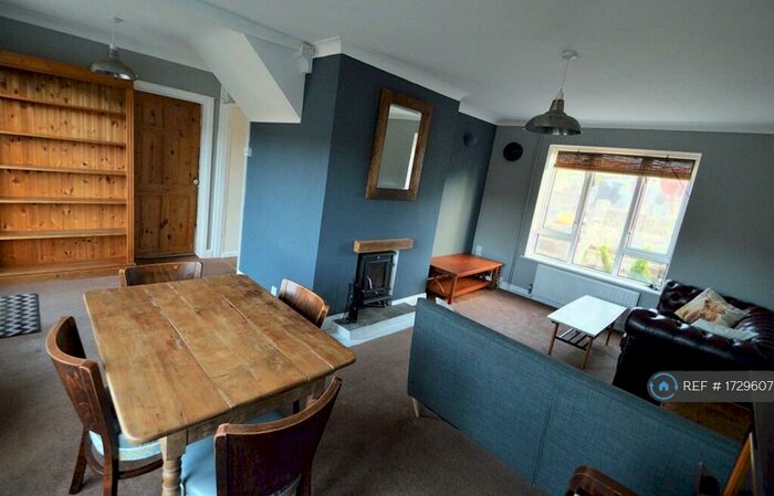 3 Bedroom Terraced House To Rent In Stanstead Crescent, Brighton, BN2