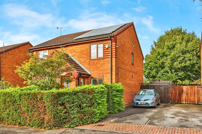 2 Bedroom Semi-detached House For Sale In Thistle Road, Ilkeston, DE7