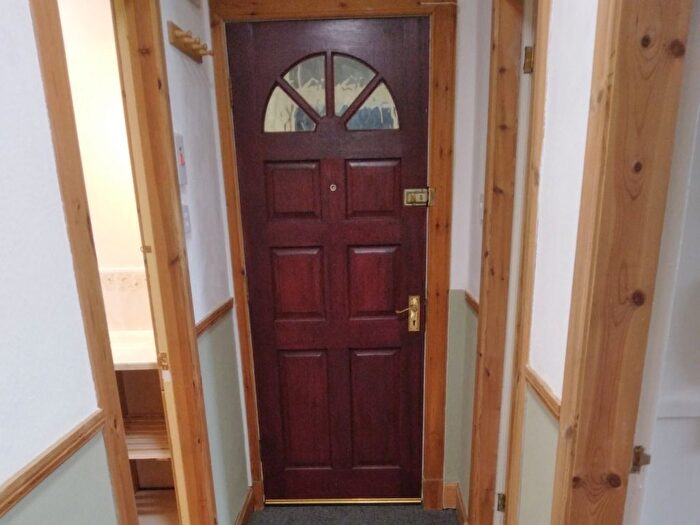 1 Bedroom Flat To Rent In Lorimer Street, Coldside, Dundee, DD3