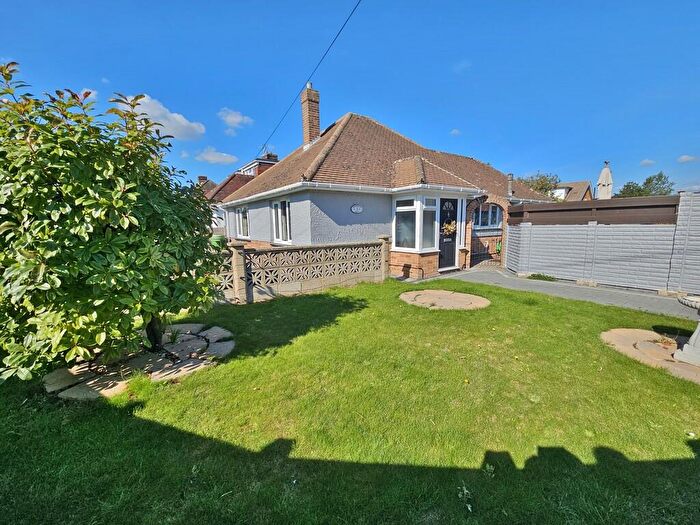 2 Bedroom Detached Bungalow For Sale In Marlborough Grove, Portchester, PO16