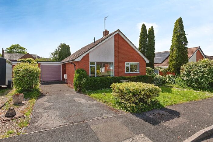 2 Bedroom Detached Bungalow For Sale In Chestnut Close, Wellington, TA21