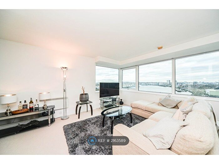 2 Bedroom Flat To Rent In Aragon Tower, London, SE8