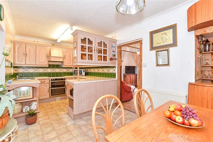 2 Bedroom Terraced House For Sale In Fitzalan Road, Arundel, West Sussex, BN18