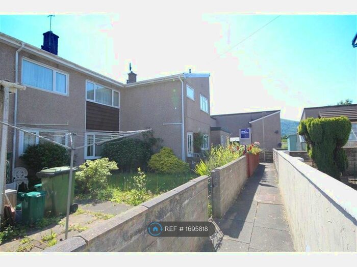 3 Bedroom Terraced House To Rent In North View, Taffs Well, Cardiff, CF15