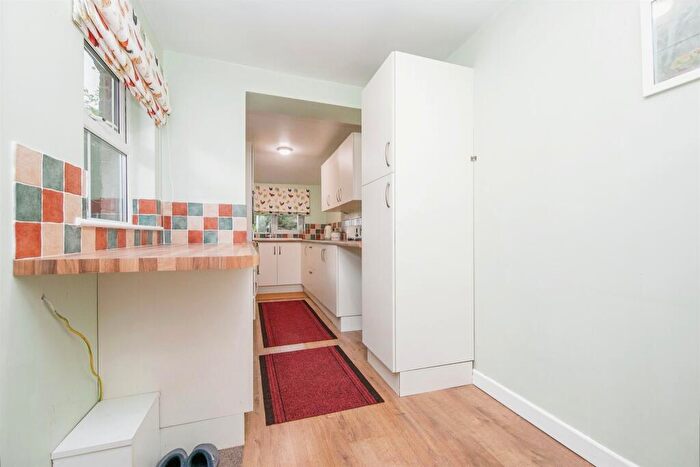 2 Bedroom End Of Terrace House For Sale In Clacton Road, Little Oakley, Harwich, CO12