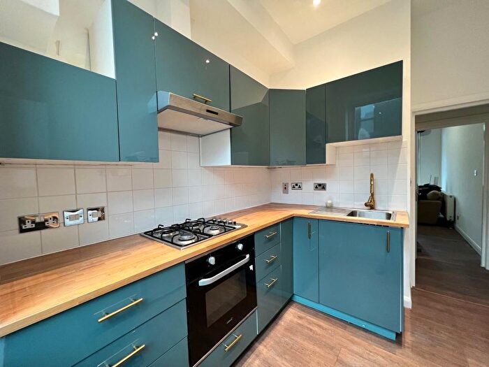 1 Bedroom Flat To Rent In The Vale, Acton, W3