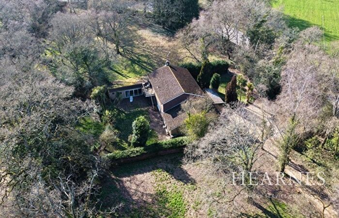 7 Bedroom Detached House For Sale In West Moors Road, West Moors, Ferndown, BH22