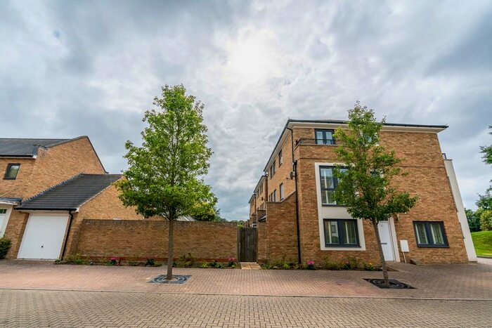 5 Bedroom Terraced House To Rent In The Fort, Rochester, Kent, ME1