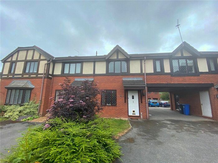 Houses for sale & to rent in WA5 3HT, Wensleydale Close, Whittle Hall