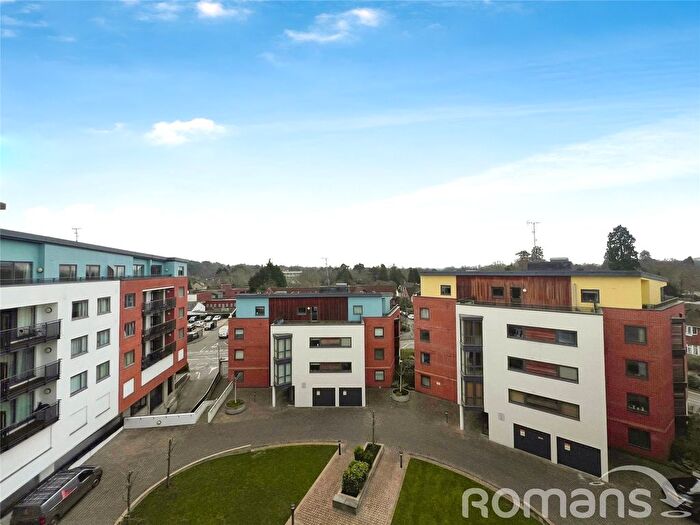 1 Bedroom Flat For Sale In Southwell Park Road, Camberley, Surrey, GU15