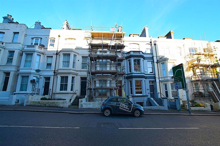 3 Bedroom Flat To Rent In Cambridge Road, Hastings, TN34
