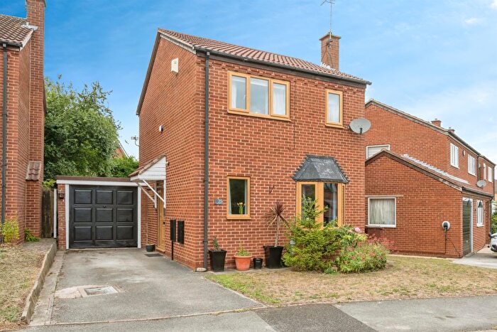 3 Bedroom Detached House For Sale In Thornhill Road, Harworth, Doncaster, DN11