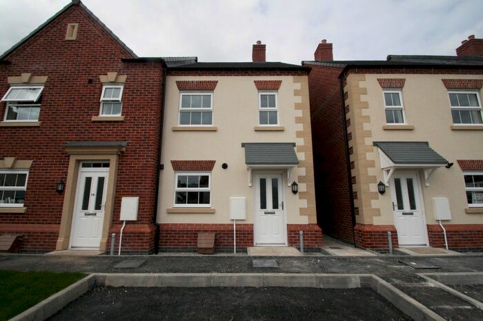 2 Bedroom Semi-Detached House To Rent In Peacock Place, Wigston, LE18