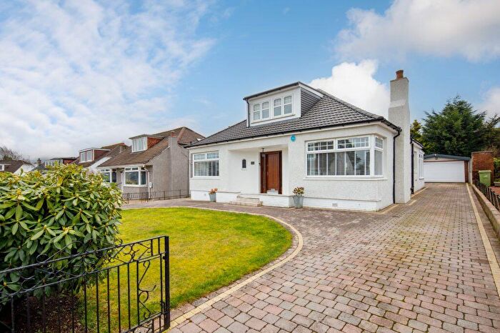 4 Bedroom Detached Bungalow For Sale In Paidmyre Crescent, Newton Mearns, G77