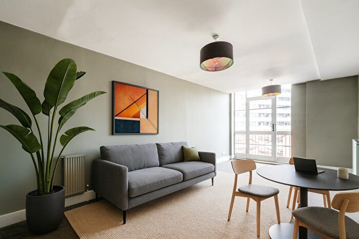 2 Bedroom Flat For Sale In Wharf Place, E2
