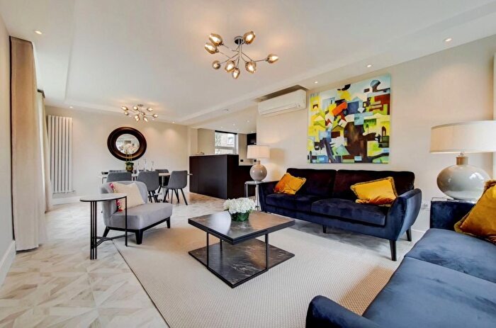 3 Bedroom Flat To Rent In St John's Wood Park, St John's Wood, London, NW8