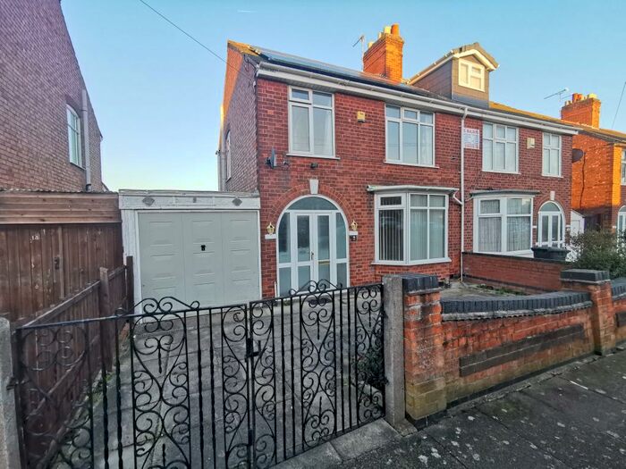 3 Bedroom House To Rent In Saville Street, Leicester, LE5