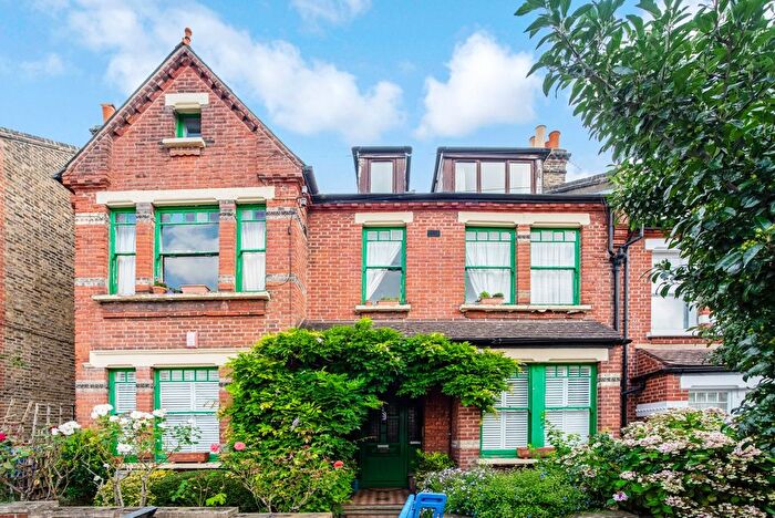 1 Bedroom Flat To Rent In Hollingbourne Road, London, SE24