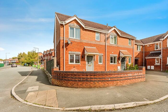 3 Bedroom Semi-Detached House For Sale In Rostherne Road, Stockport, SK3