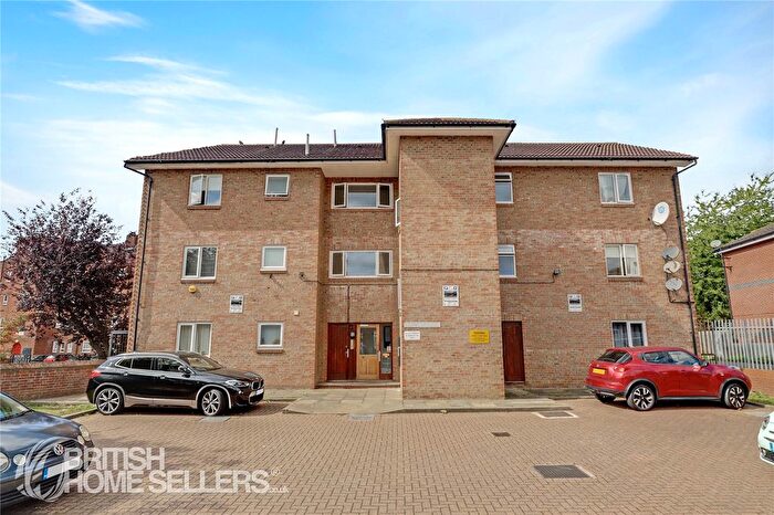 1 Bedroom Flat For Sale In Old Bromley Road, Bromley, BR1