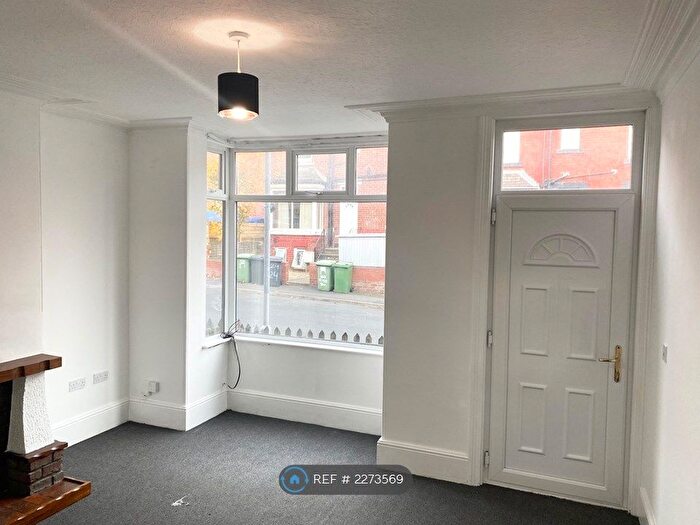 4 Bedroom Terraced House To Rent In Mitford Terrace, Armley, LS12