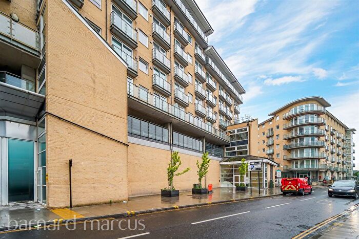 1 Bedroom Flat For Sale In Bedfont Lane, Feltham, TW13