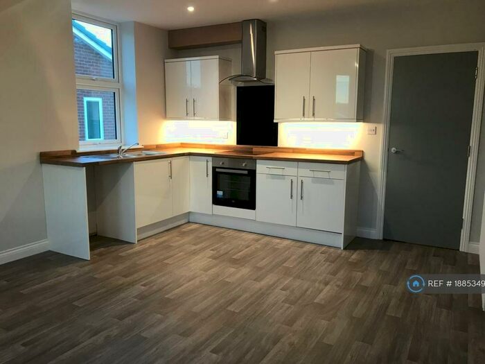 3 Bedroom Flat To Rent In Poole Road, Upton, Poole, BH16