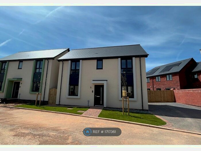 3 Bedroom Detached House To Rent In Bayley Place, Exeter, EX1