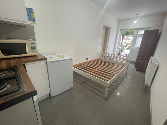 Studio To Rent In Upney Lane, Barking, IG11
