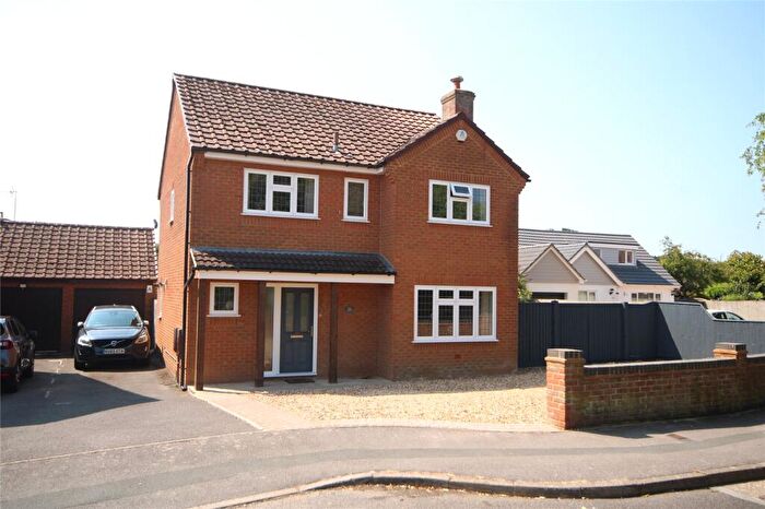 4 Bedroom Detached House For Sale In Highlands Road, Barton On Sea, New Milton, Hampshire, BH25
