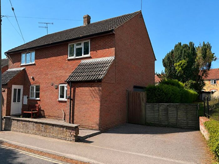 2 Bedroom Semi Detached House To Rent In Station Road, Tisbury, SP3