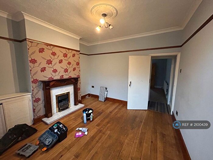 3 Bedroom Semi-Detached House To Rent In Garside Street, Worksop, S80