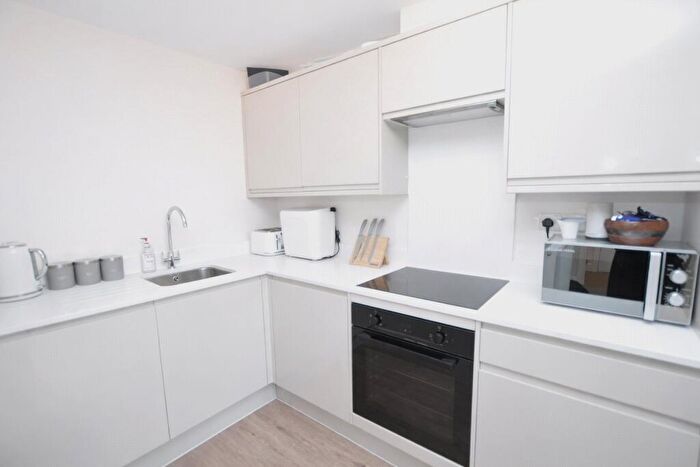 1 Bedroom Penthouse To Rent In Victoria Road, Farnborough, Hampshire, GU14