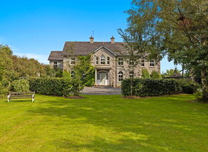 5 Bedroom Country House For Sale In Mayfield House, Corbet Road, Banbridge, BT32
