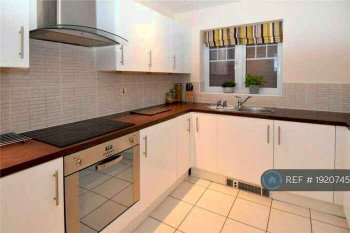 2 Bedroom Penthouse To Rent In Coppice Gate, Redditch, B97