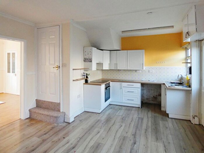 3 Bedroom Terraced House To Rent In Fifth Avenue, Forest Town, NG19