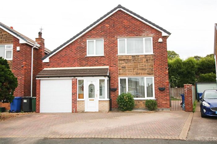3 Bedroom Detached House For Sale In Hartland Crescent, Edenthorpe, Doncaster, DN3