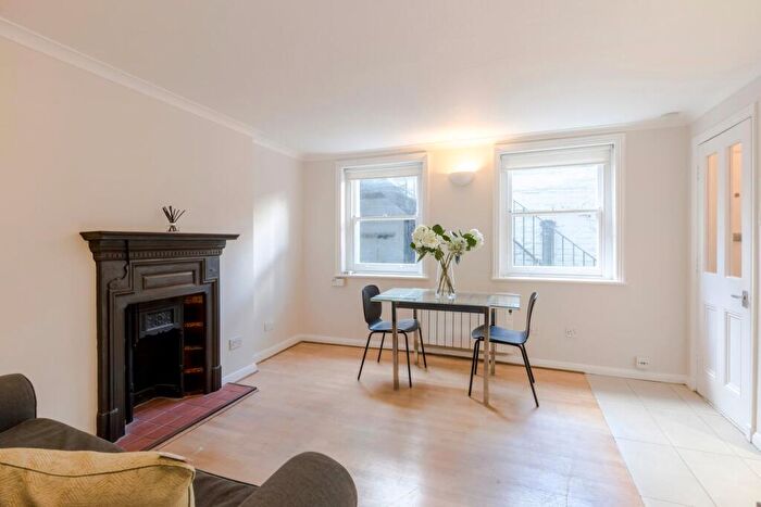 1 Bedroom Apartment To Rent In Cosway Street, Marylebone, London, NW1