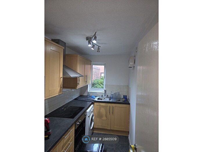 2 Bedroom Flat To Rent In Ingol, Preston, PR2