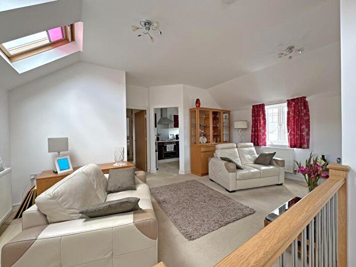 2 Bedroom Flat For Sale In Carslake Close, Sidmouth, EX10