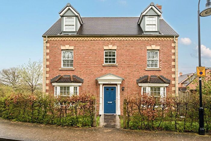 5 Bedroom Detached House For Sale In Dunsley Vale, Wichelstowe, Swindon, SN1