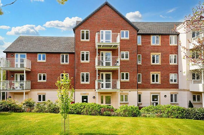 1 Bedroom Apartment For Sale In Bath Road, Devizes, Wiltshire, SN10