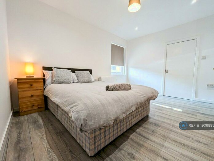 1 Bedroom Flat To Rent In Catherine Booth House, Portsmouth, PO1