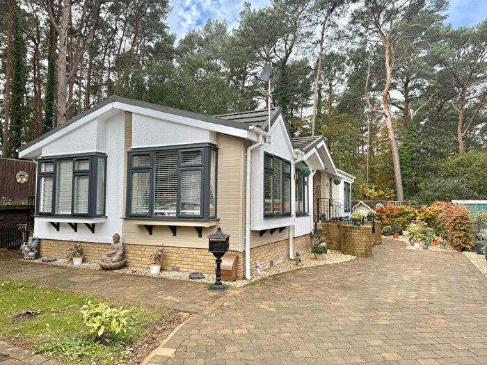 2 Bedroom Park Home For Sale In New Forest Glades, Matchams Lane, Christchurch, BH23